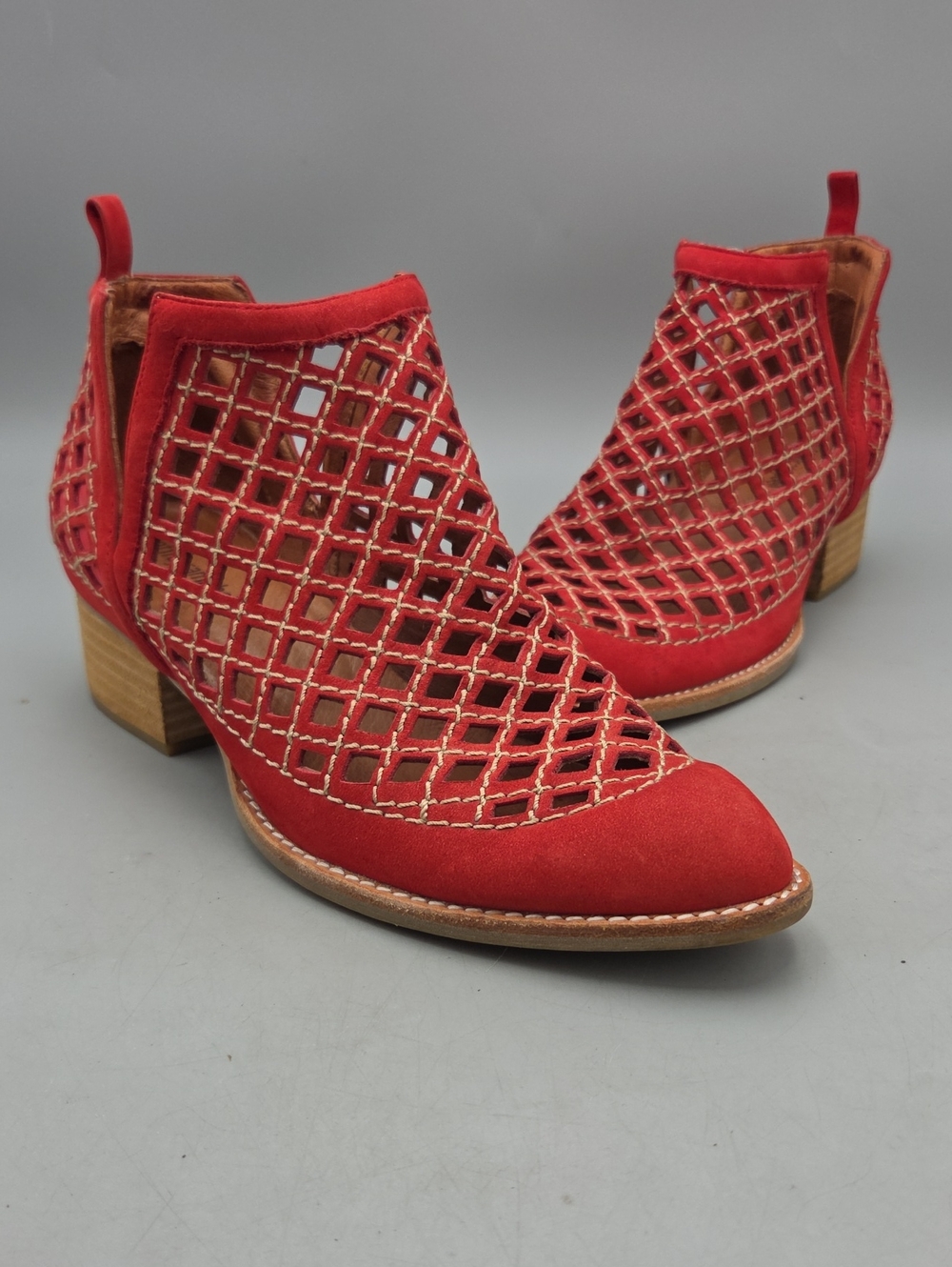 Jeffrey Campbell Taggart Red Coral Suede Boots Women 8.5 Slip On